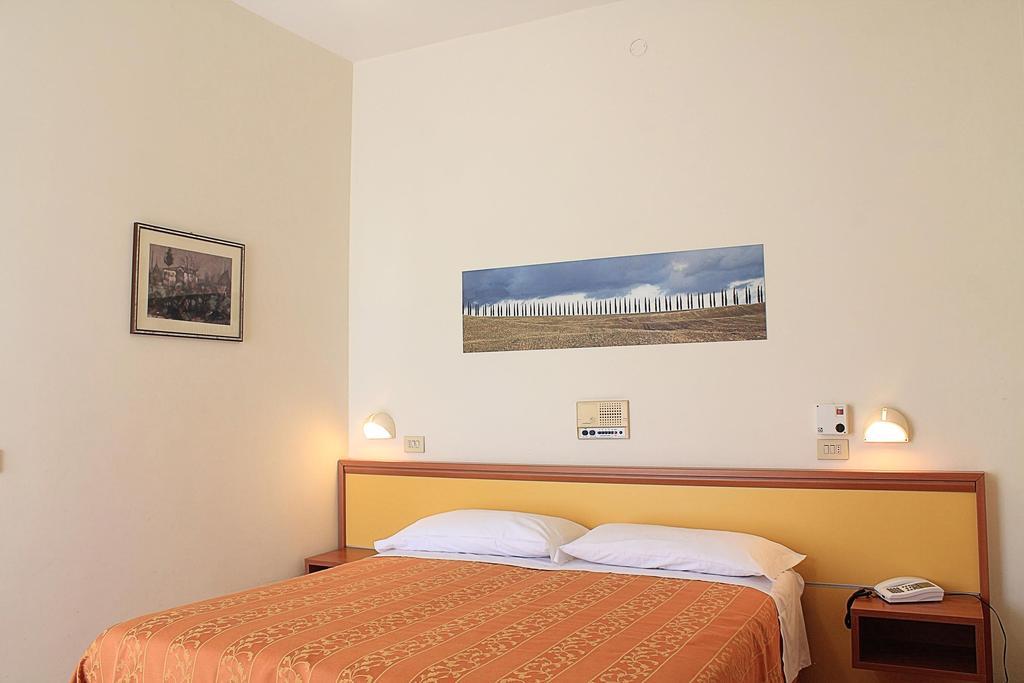 Hotel Saturno Chianciano Terme Kültér fotó